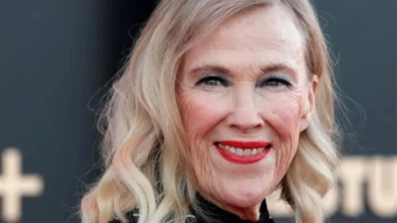 وداع مؤثر.. هكذا نعى ماكولي كولكين رحيل كاثرين أوهارا بكلمات حزينة للغاية